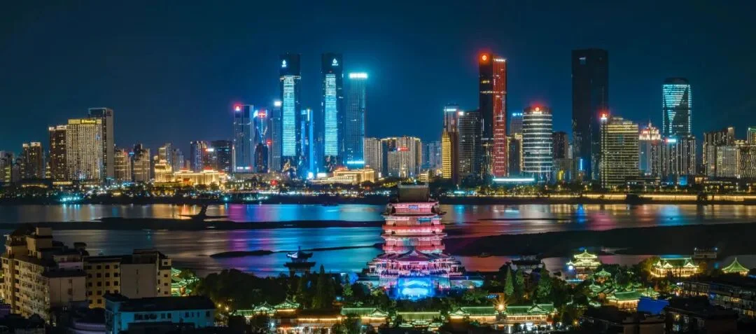 南昌红谷滩华润万象桔子水晶酒店
